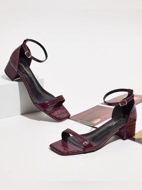 Genshuo Burgundy Croc-Embossed Ankle-Strap Block Heel Sandals